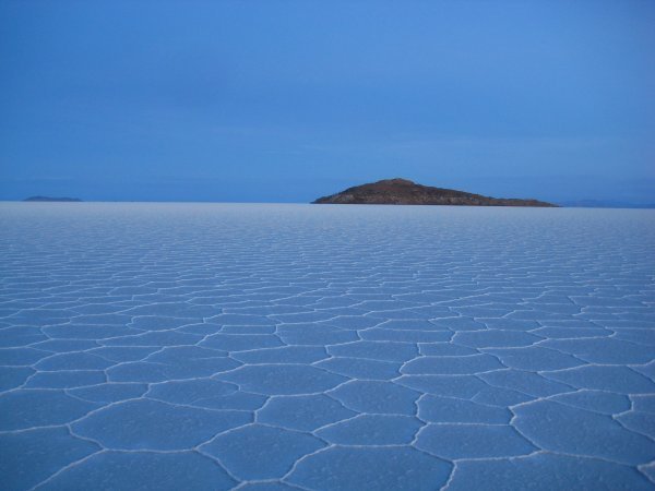 Isla-del-Pescado-Salar-de-Uyuni-Bolivia-