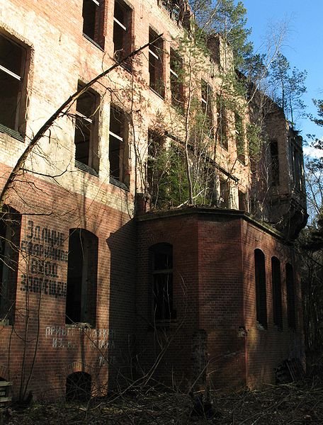 456px-Beelitz_Heilstaetten_Pavillon_B_IV_W