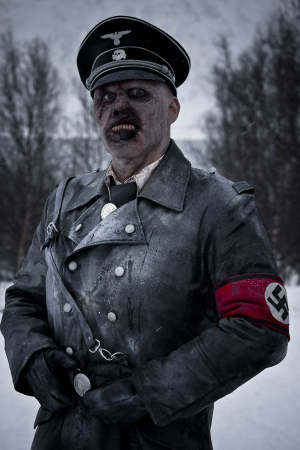 722808_dead_snow_movie_image__7_