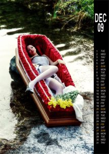 calendario_macabro_erotico