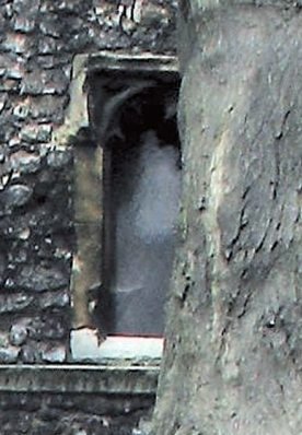 fantasma_ventana3