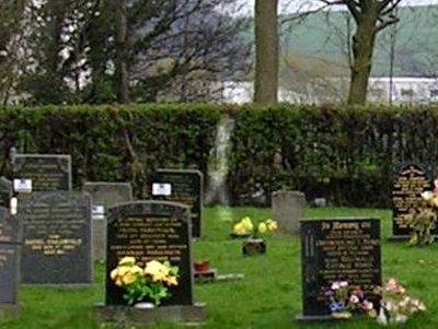 fantasmas_en_el_cementerio