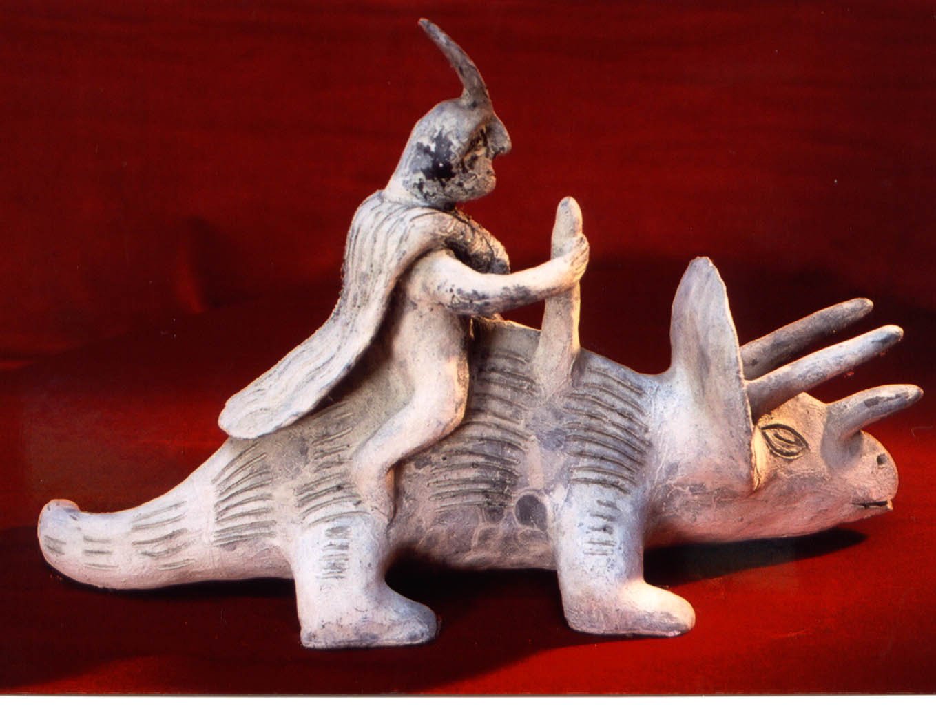 Figuras de acambaro - hombre domino dionsaurios