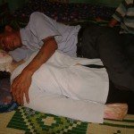 Cinco años durmiendo con su esposa… muerta