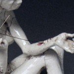 “Disfigurines”, la cerámica macabra de Justin Novak.