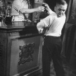 Martin Laurello, el hombre que giraba la cabeza 180º. 