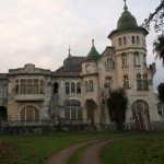 Abandonos. Villa Excélsior y la esperanza de su jardín.